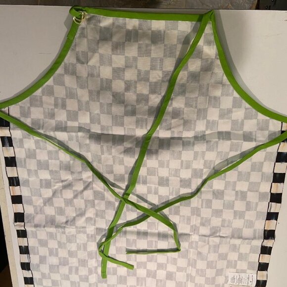 MacKenzie-Childs Courtly Check Apron and Flower to Market to go Tote - Picture 8 of 9